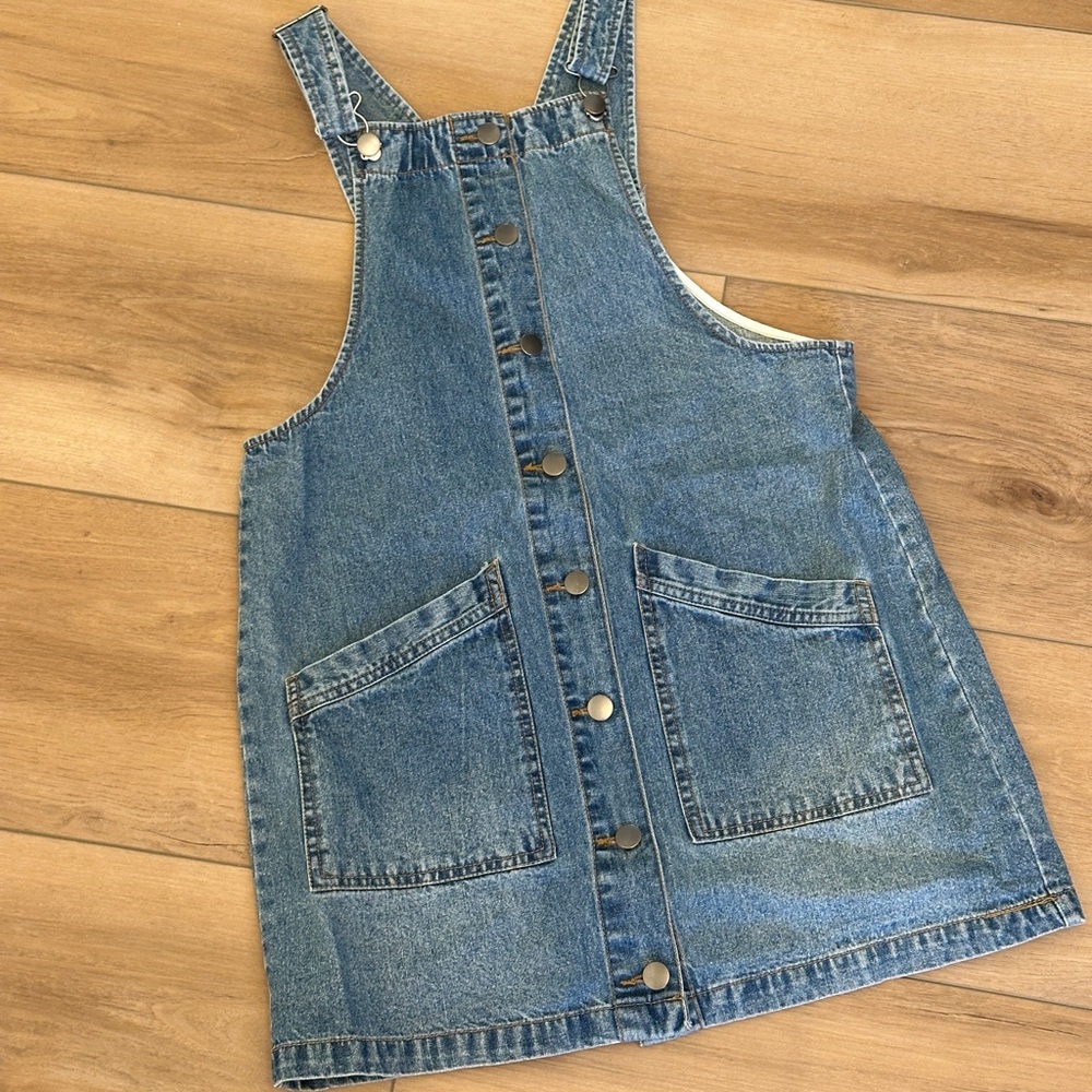 Overall dress